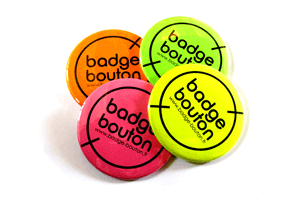 Badges Fluorescent